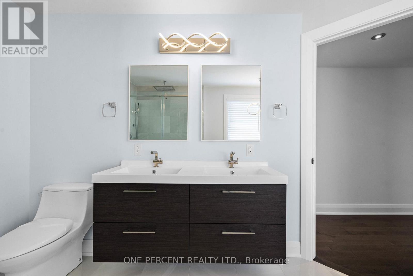 8 Rastila Crescent Property Photo 28