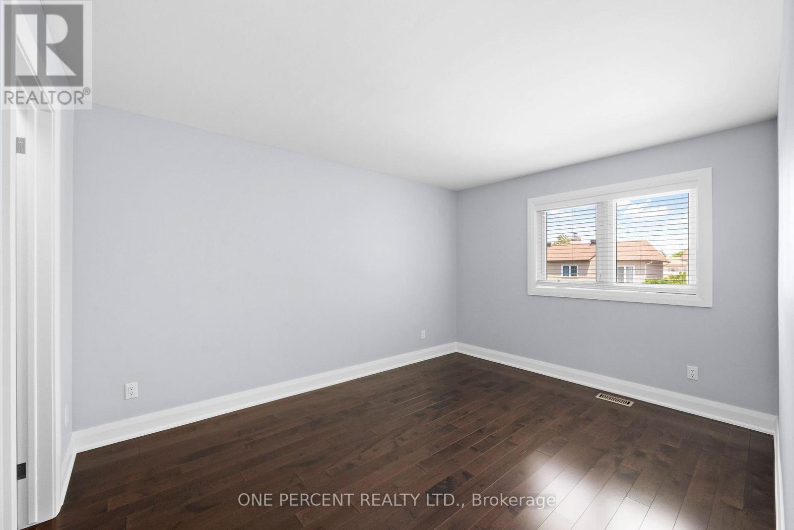 8 Rastila Crescent Property Photo 29