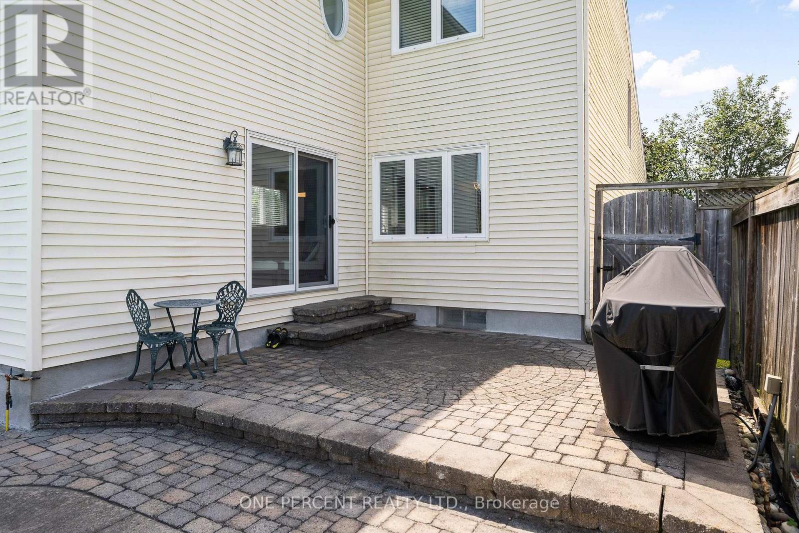8 Rastila Crescent Property Photo 39