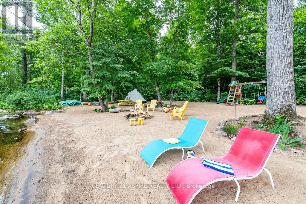 978 Rantz Road Property Photo 10