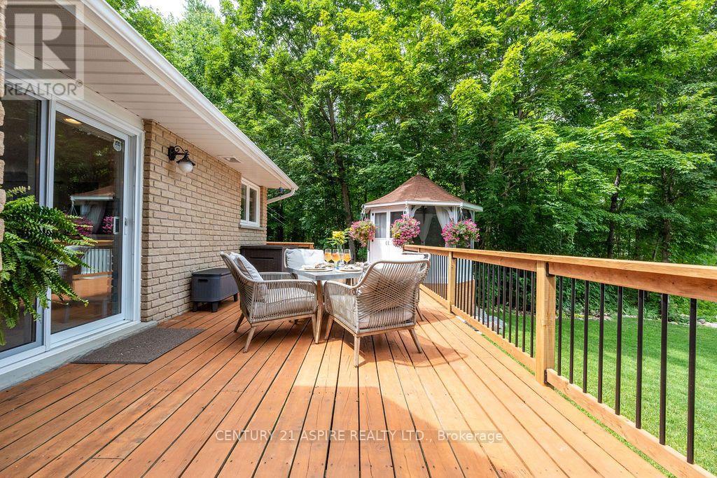 978 Rantz Road Property Photo 15