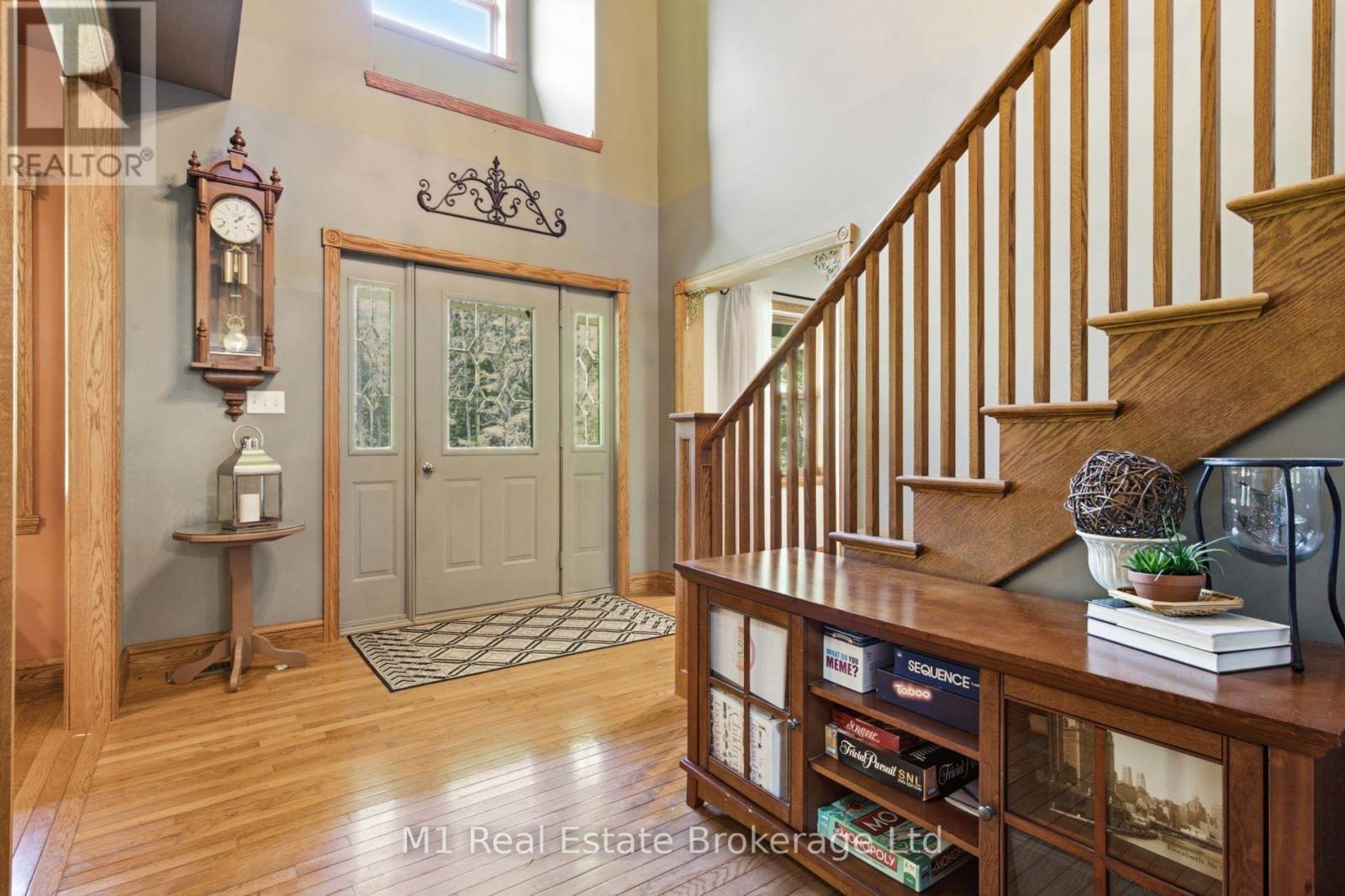 142631 35 Road Property Photo 5