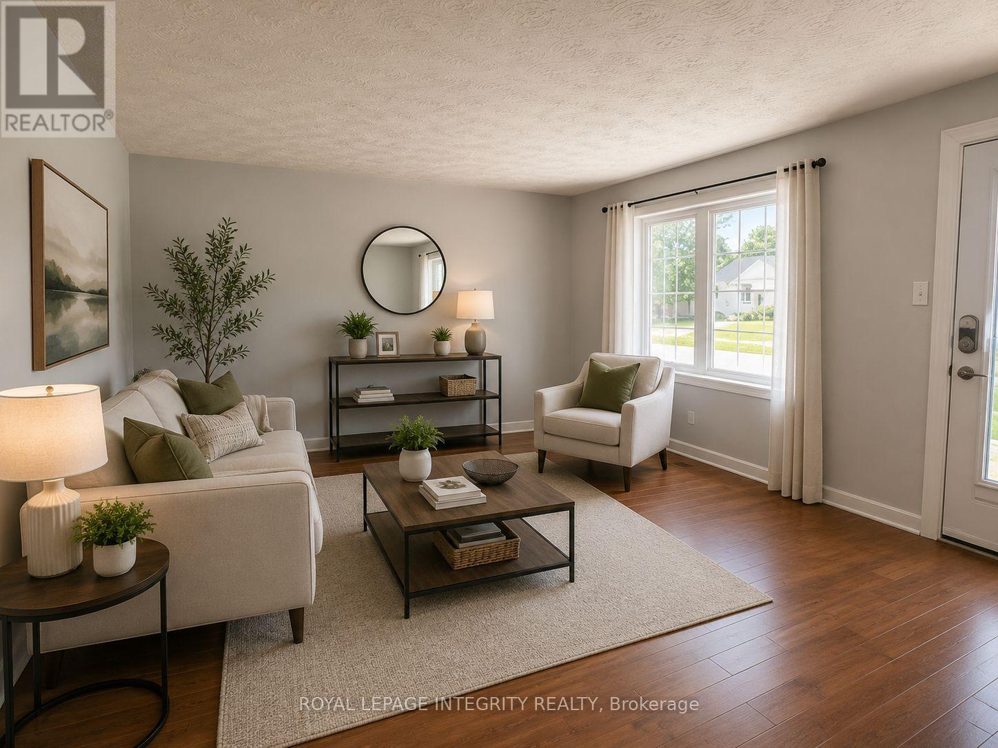 607 12th Street E Property Photo 5