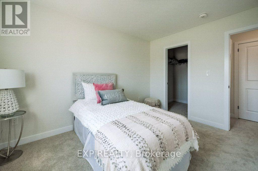 1928 Dunkirk Avenue Property Photo 27