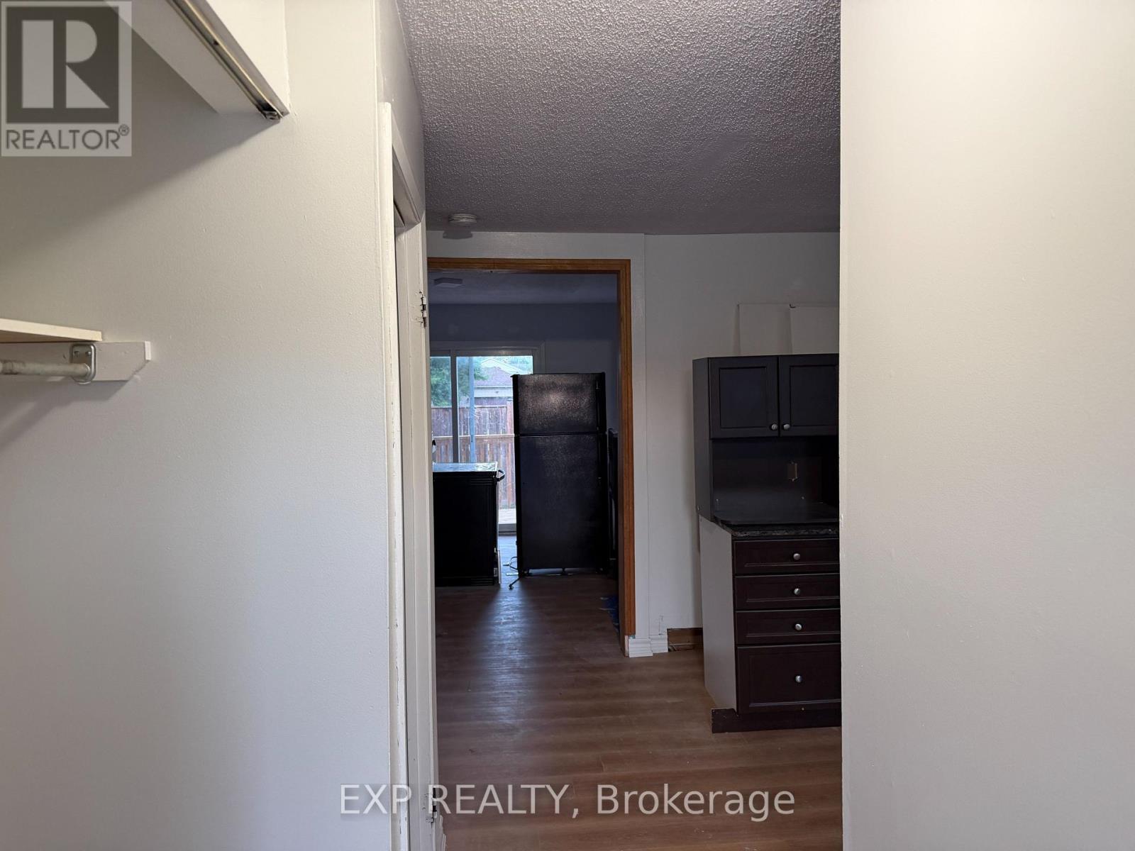 22 - 490 Third Street Property Photo 2