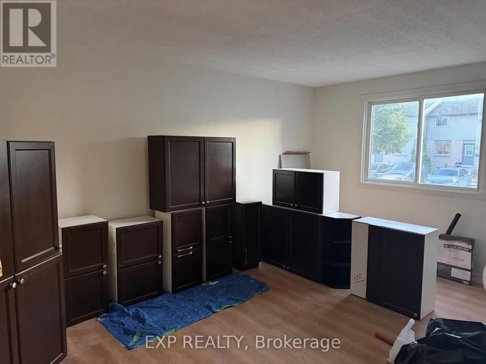 22 - 490 Third Street Property Photo 3