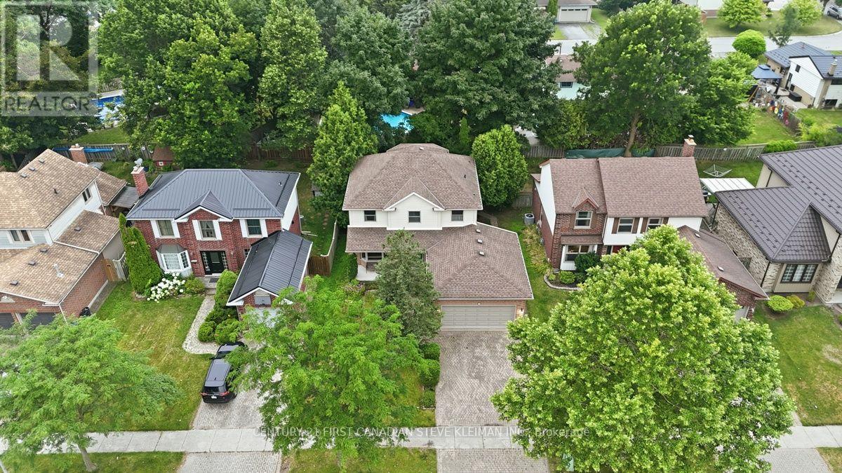 39 MARTINET AVENUE
