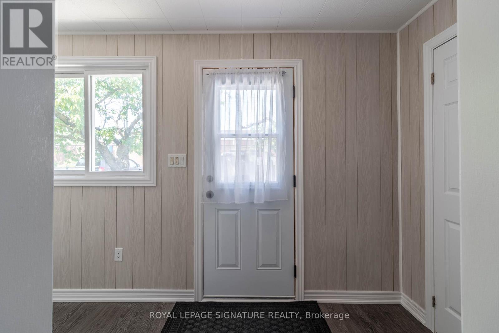 23 Sullivan Avenue Property Photo 8