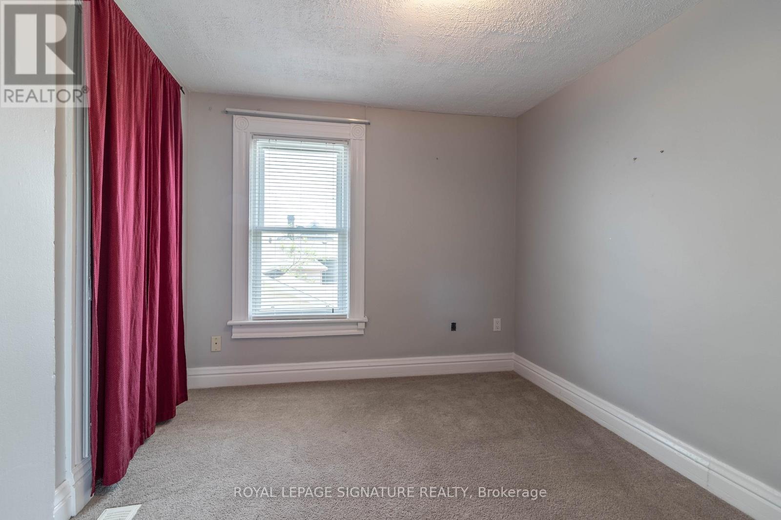 23 Sullivan Avenue Property Photo 19