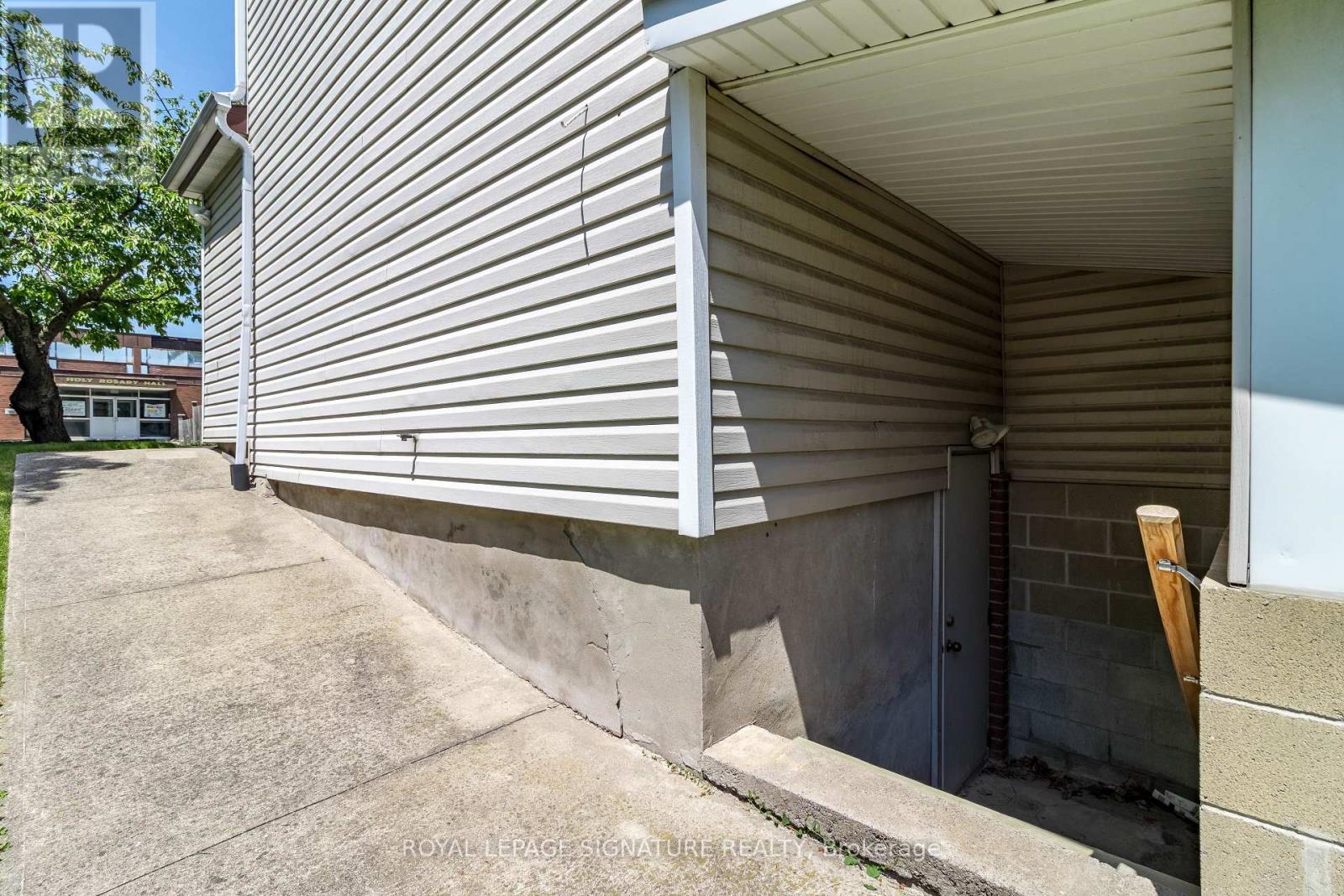 23 Sullivan Avenue Property Photo 23