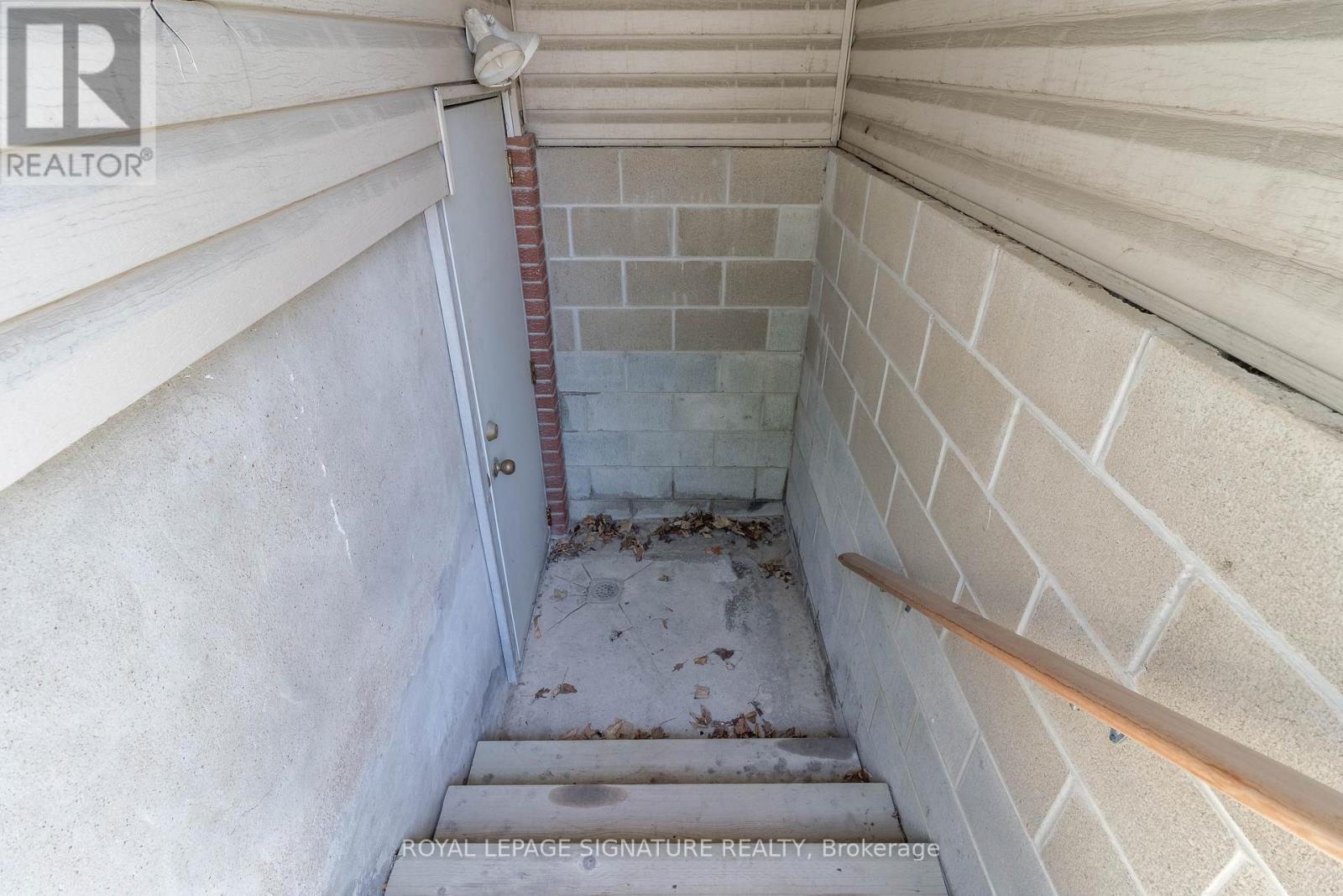 23 Sullivan Avenue Property Photo 24