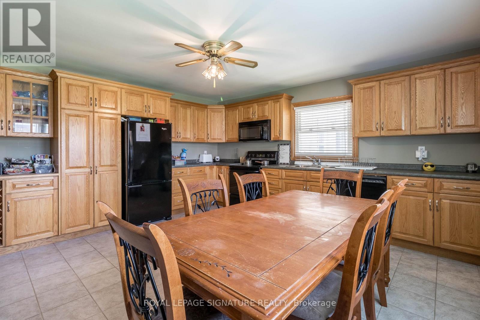 23 Sullivan Avenue Property Photo 28