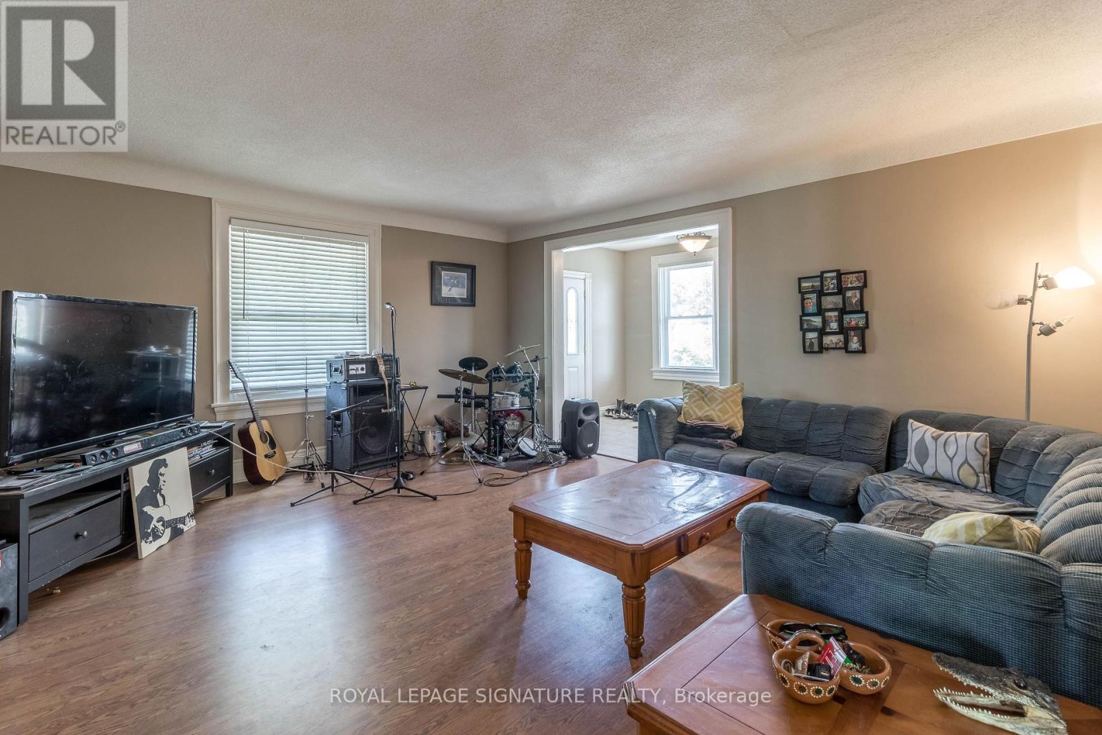 23 Sullivan Avenue Property Photo 30