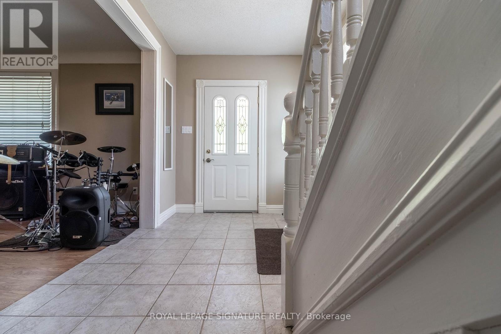 23 Sullivan Avenue Property Photo 31