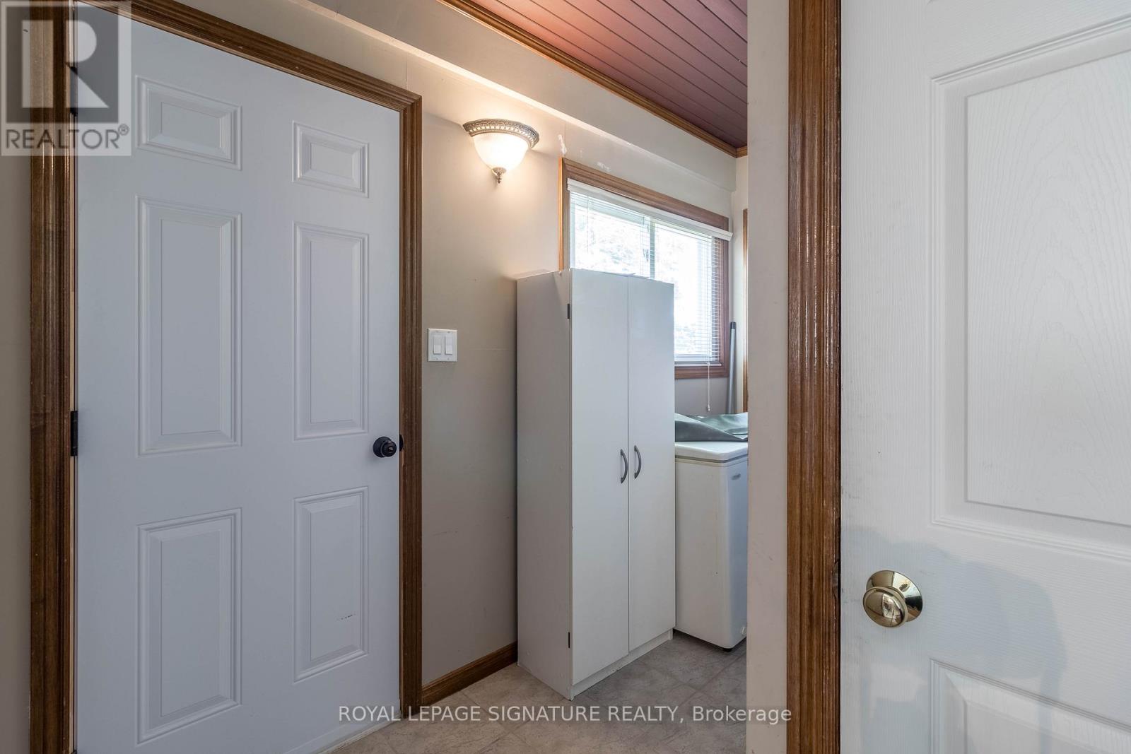 23 Sullivan Avenue Property Photo 38