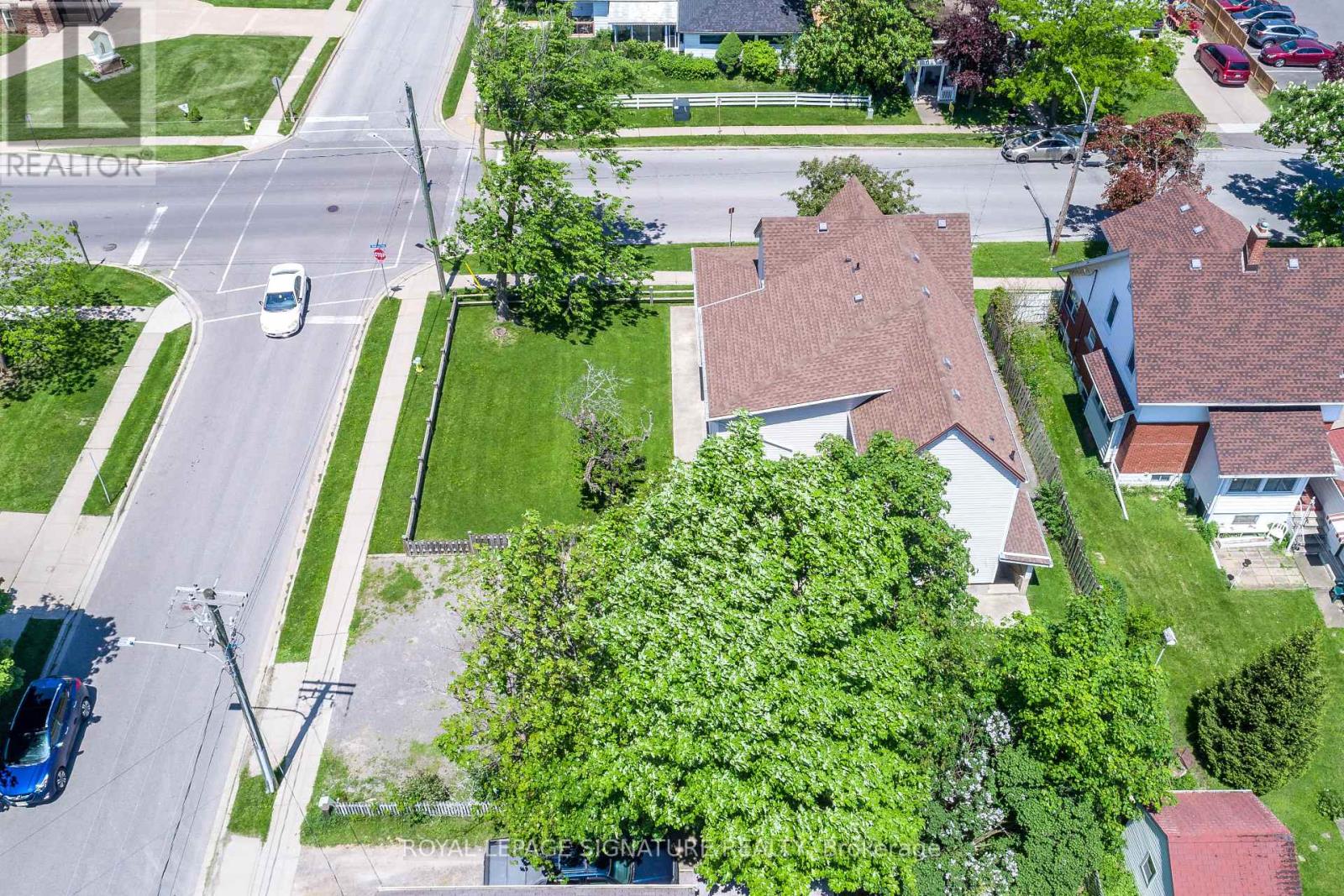23 Sullivan Avenue Property Photo 41
