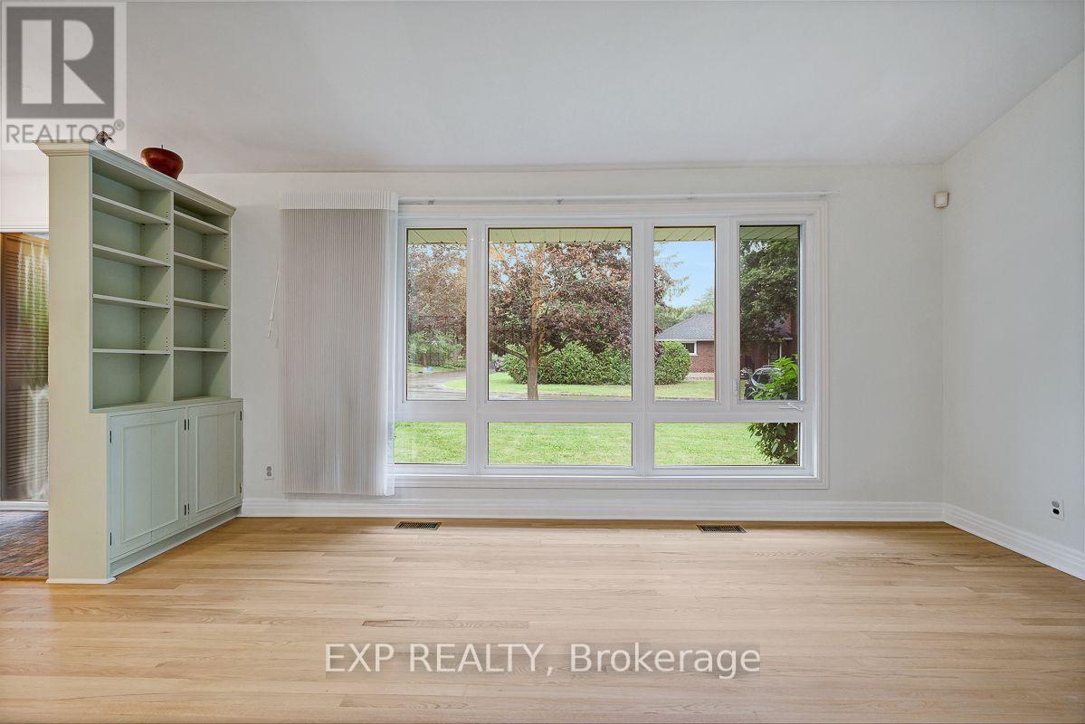 1473 Chomley Crescent Property Photo 13