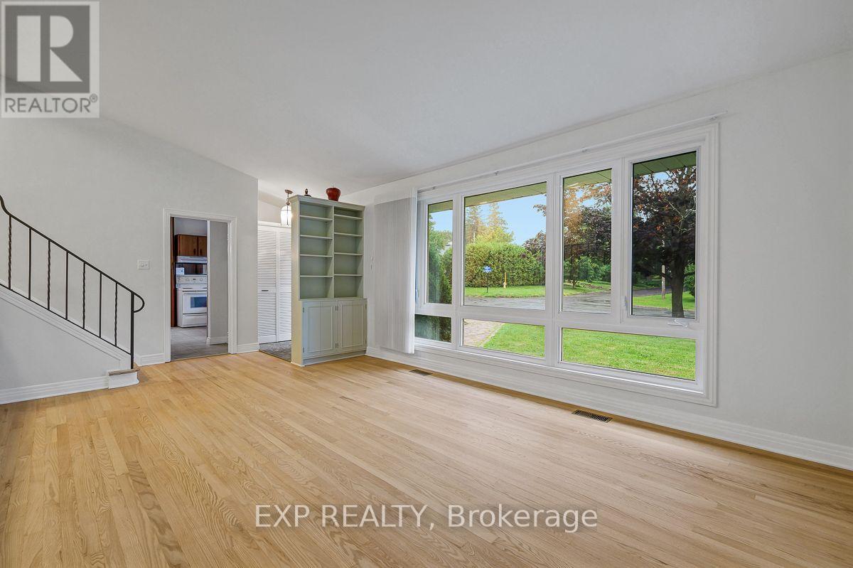 1473 Chomley Crescent Property Photo 15