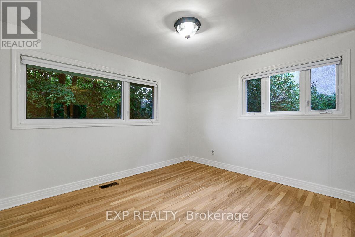 1473 Chomley Crescent Property Photo 26