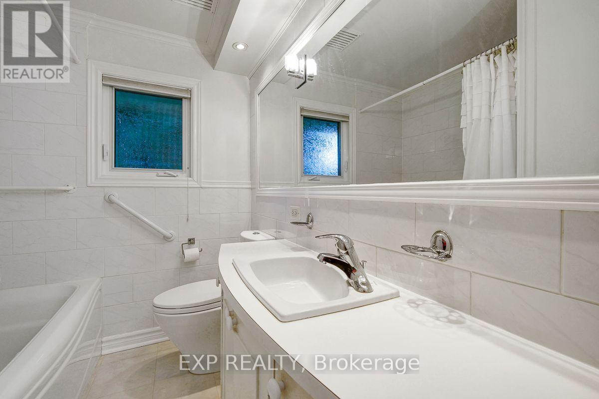 1473 Chomley Crescent Property Photo 29