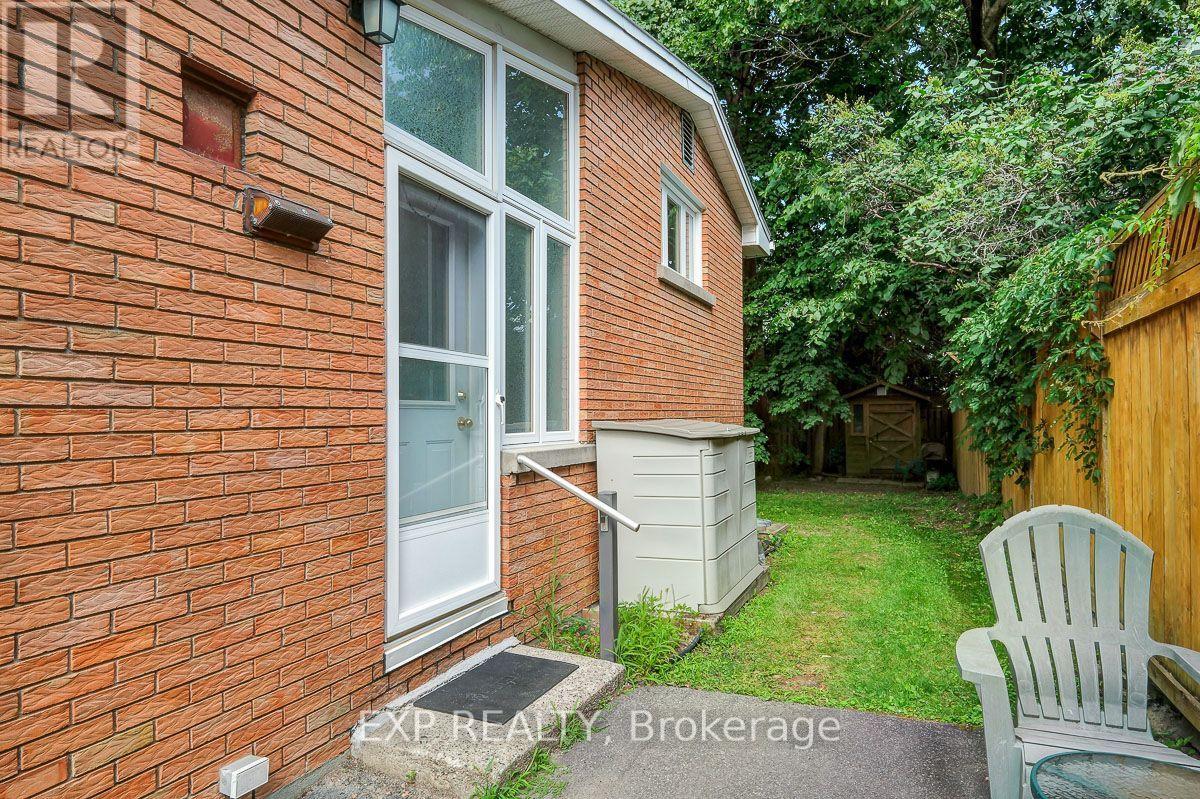 1473 Chomley Crescent Property Photo 41
