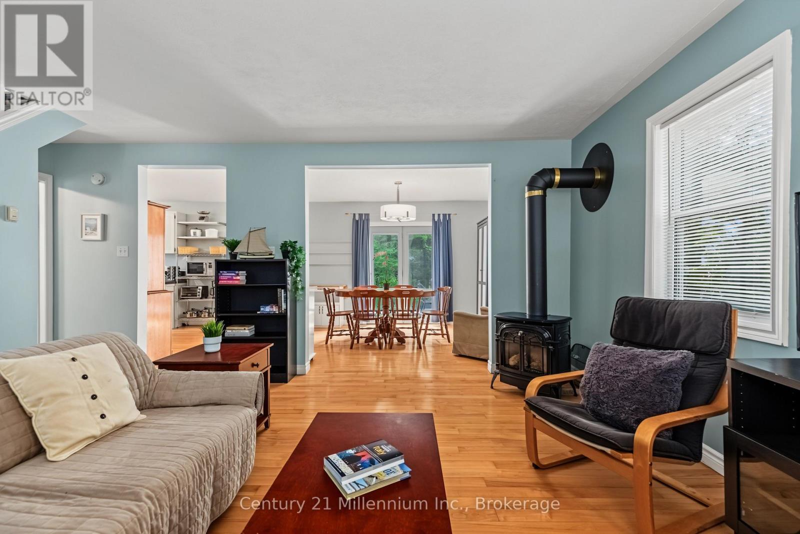 355 Spence Street Property Photo 17