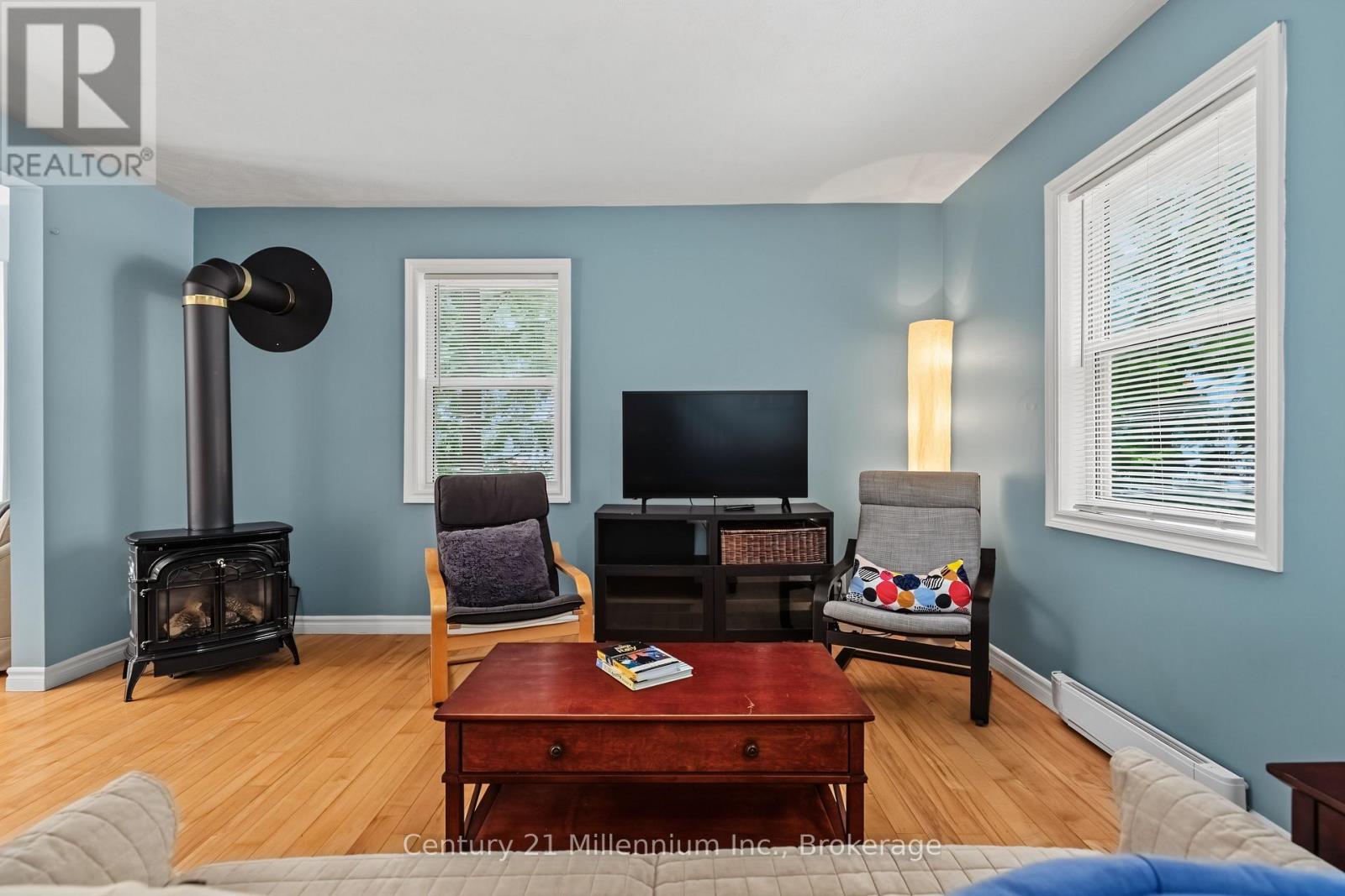 355 Spence Street Property Photo 19