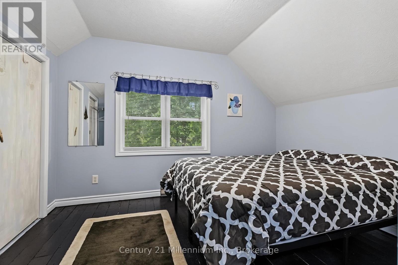 355 Spence Street Property Photo 28