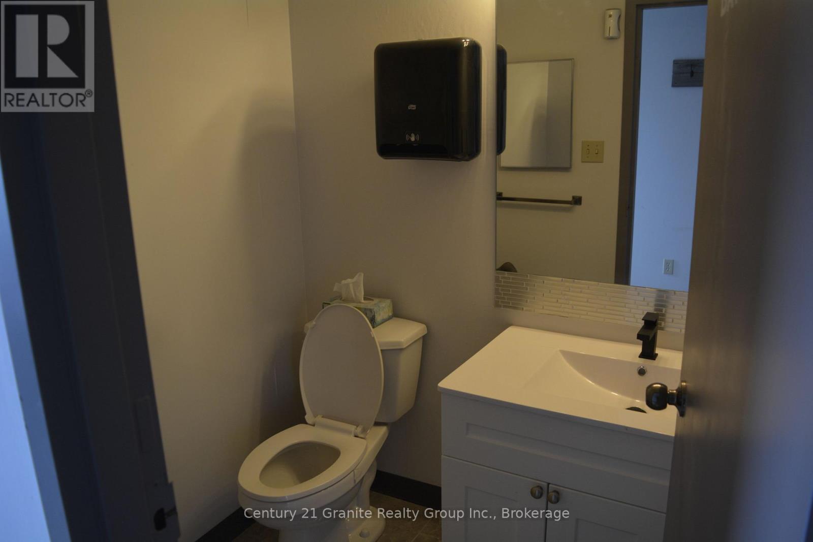 27578 Highway 62 S Property Photo 15