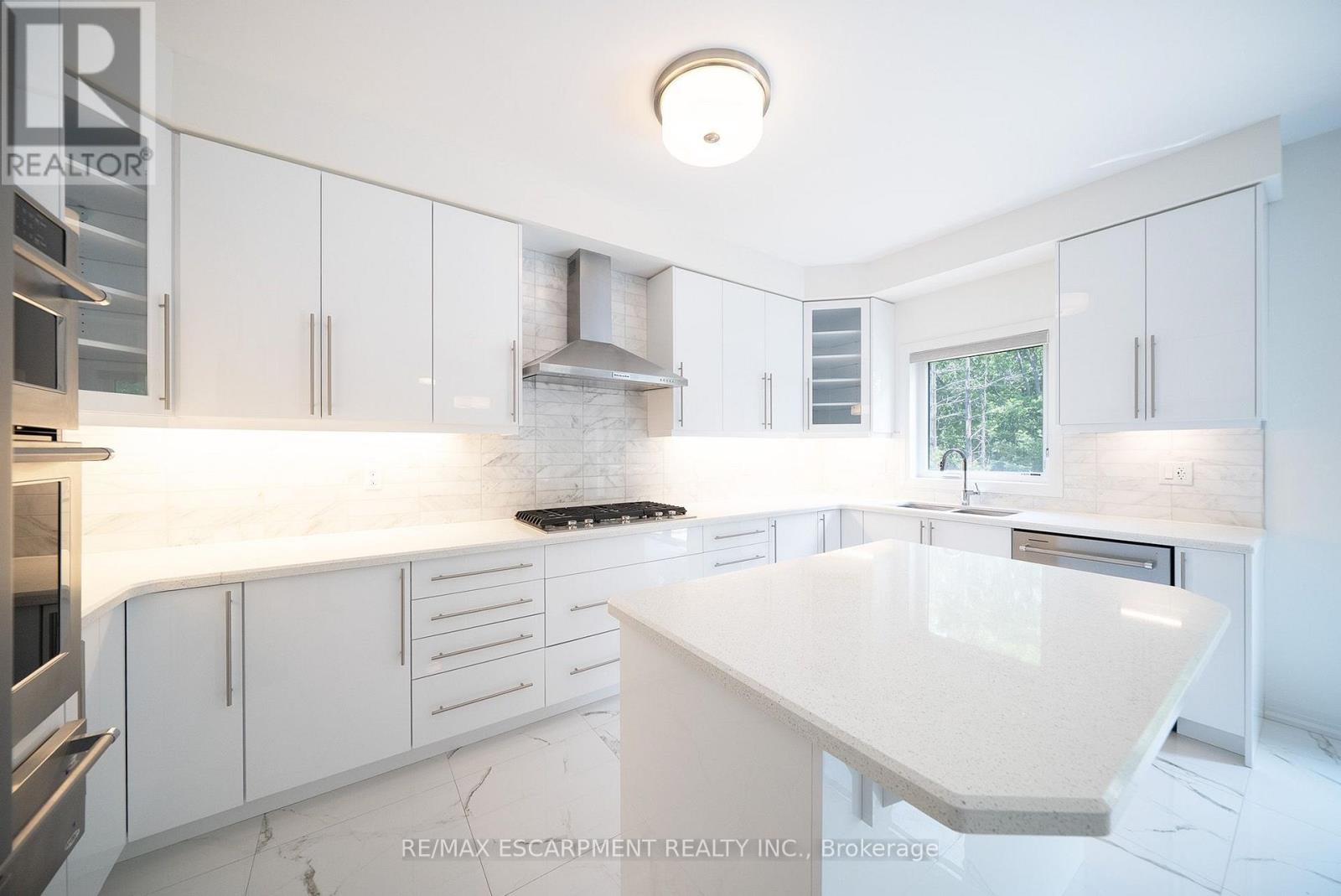 23 Stauffer Road Property Photo 8