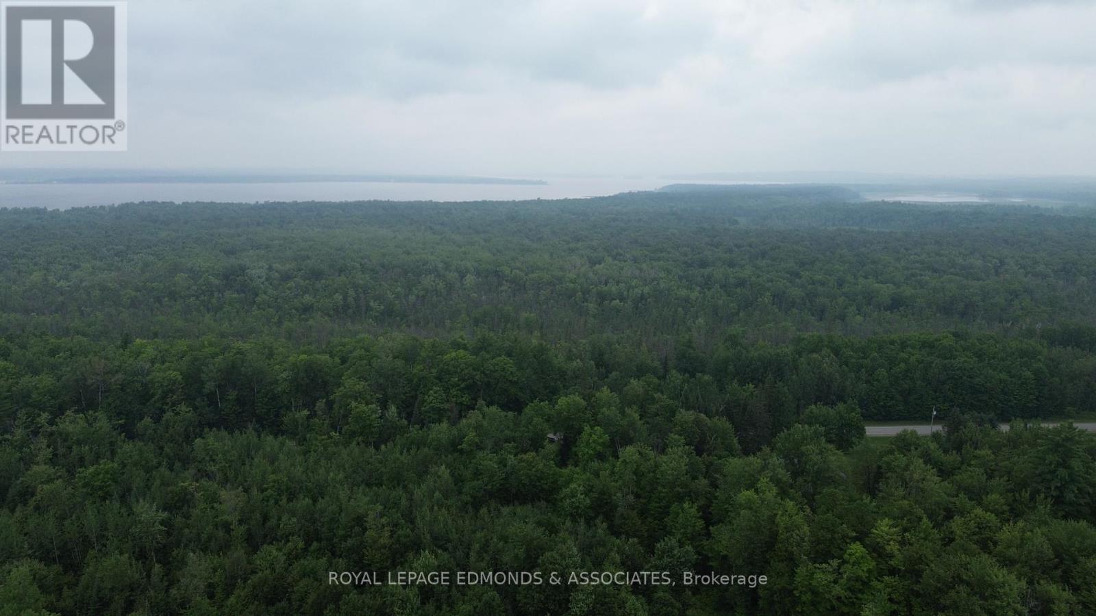 680 Westmeath Road Property Photo 9