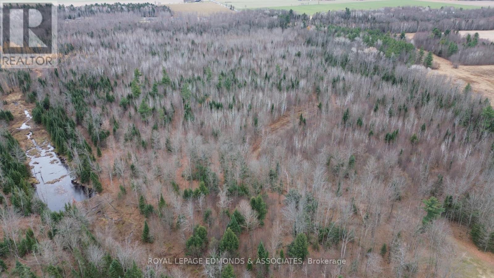 680 Westmeath Road Property Photo 12