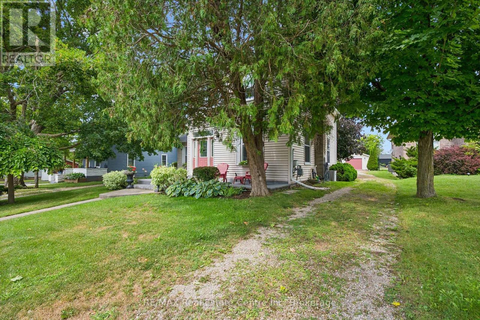 25 Badenoch Street Property Photo 3