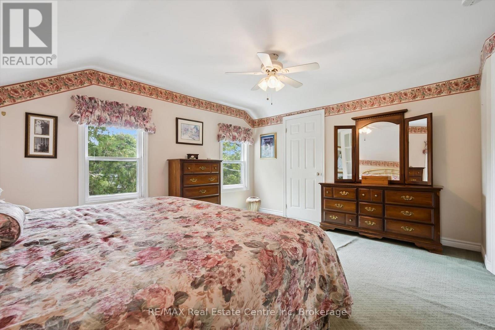 25 Badenoch Street Property Photo 23