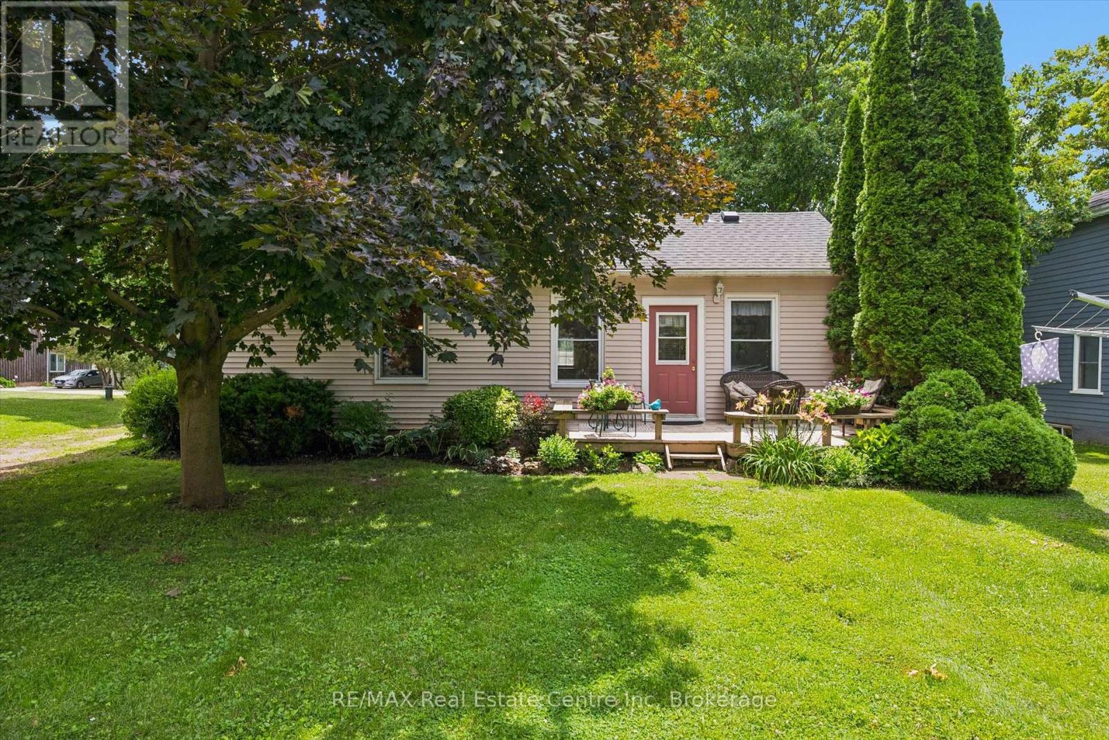 25 Badenoch Street Property Photo 30