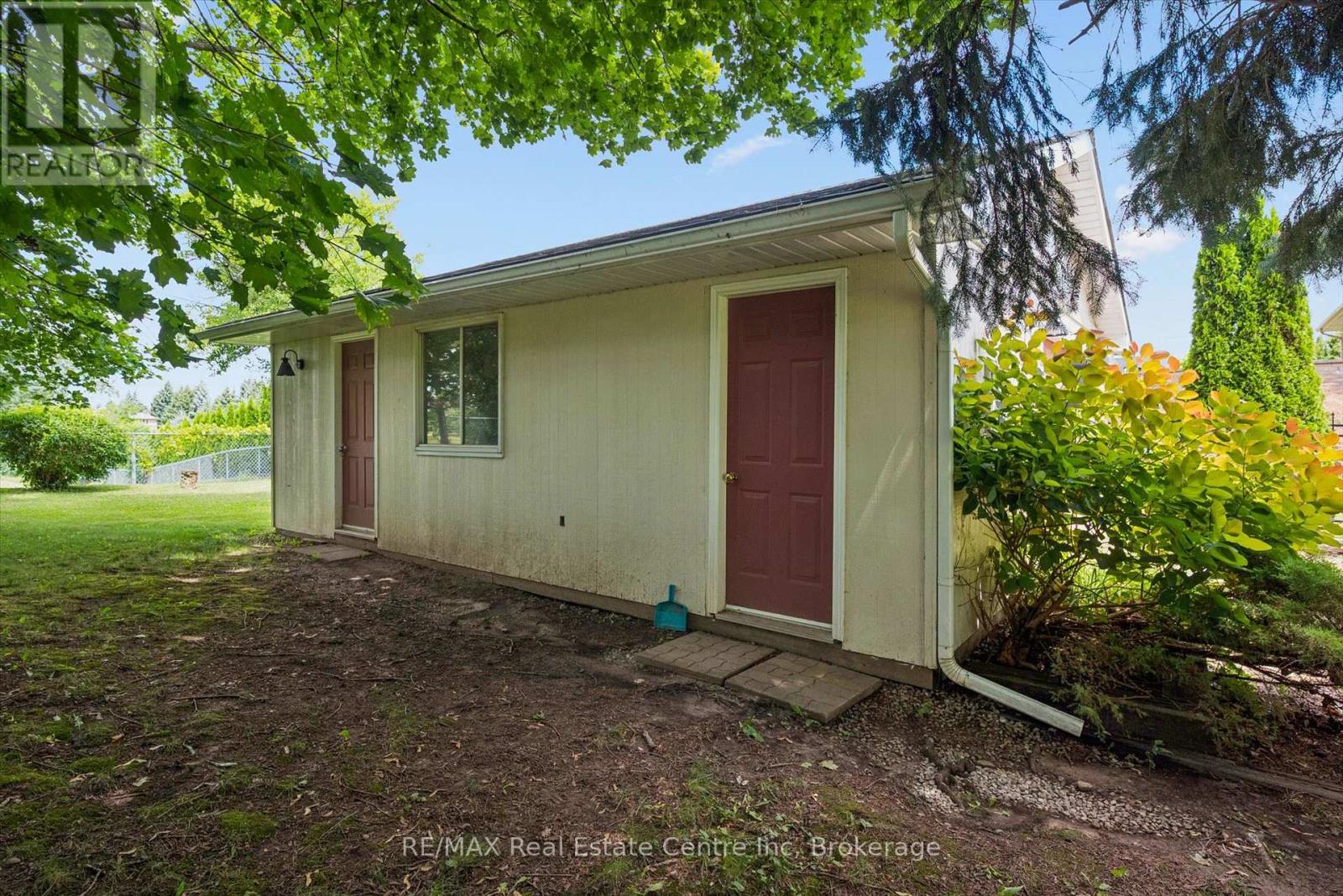 25 Badenoch Street Property Photo 34