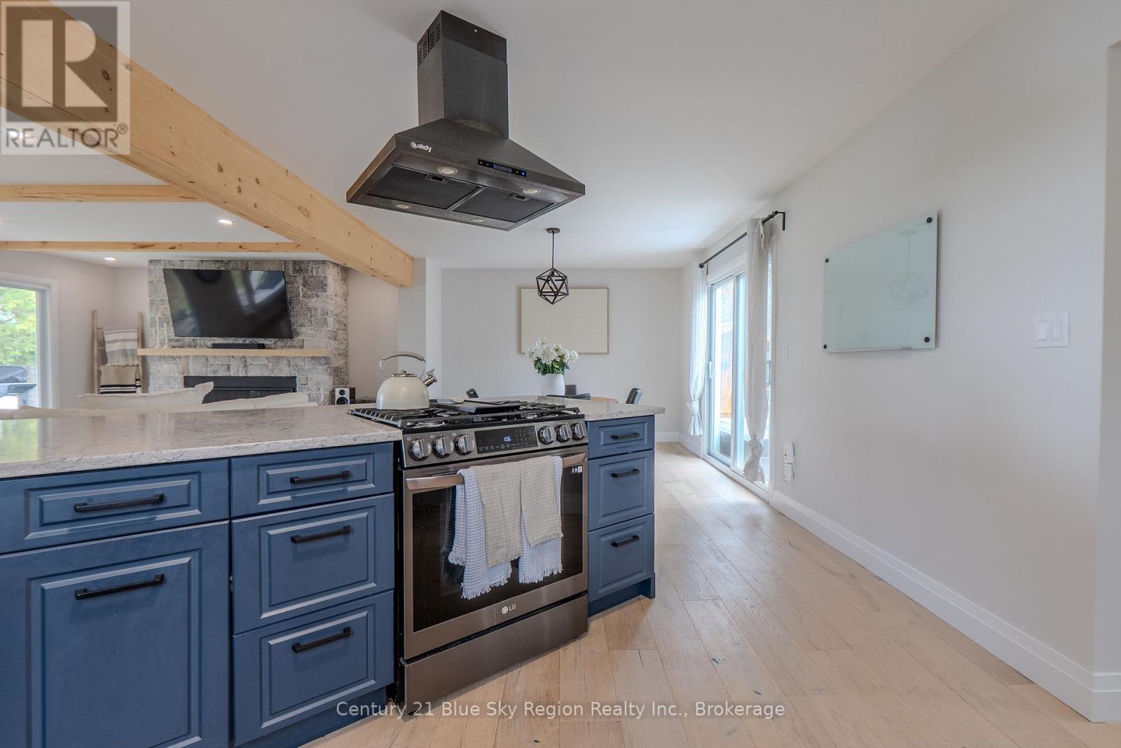 64 Ninovan Road E Property Photo 7