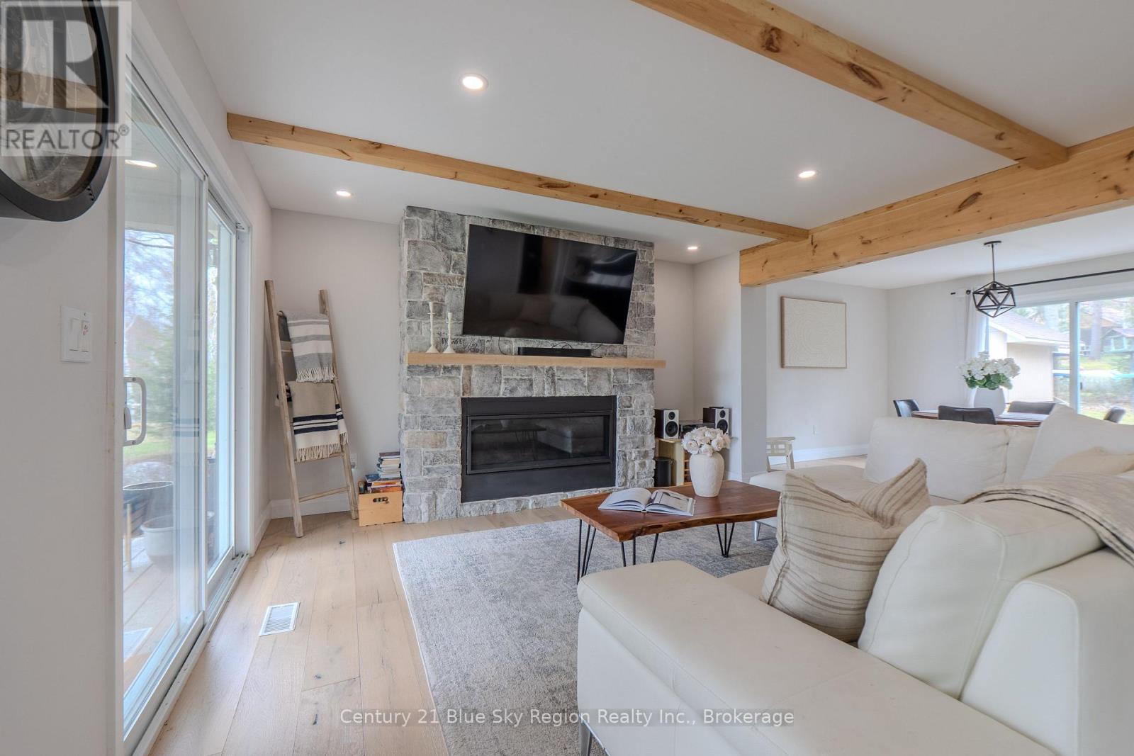 64 Ninovan Road E Property Photo 15