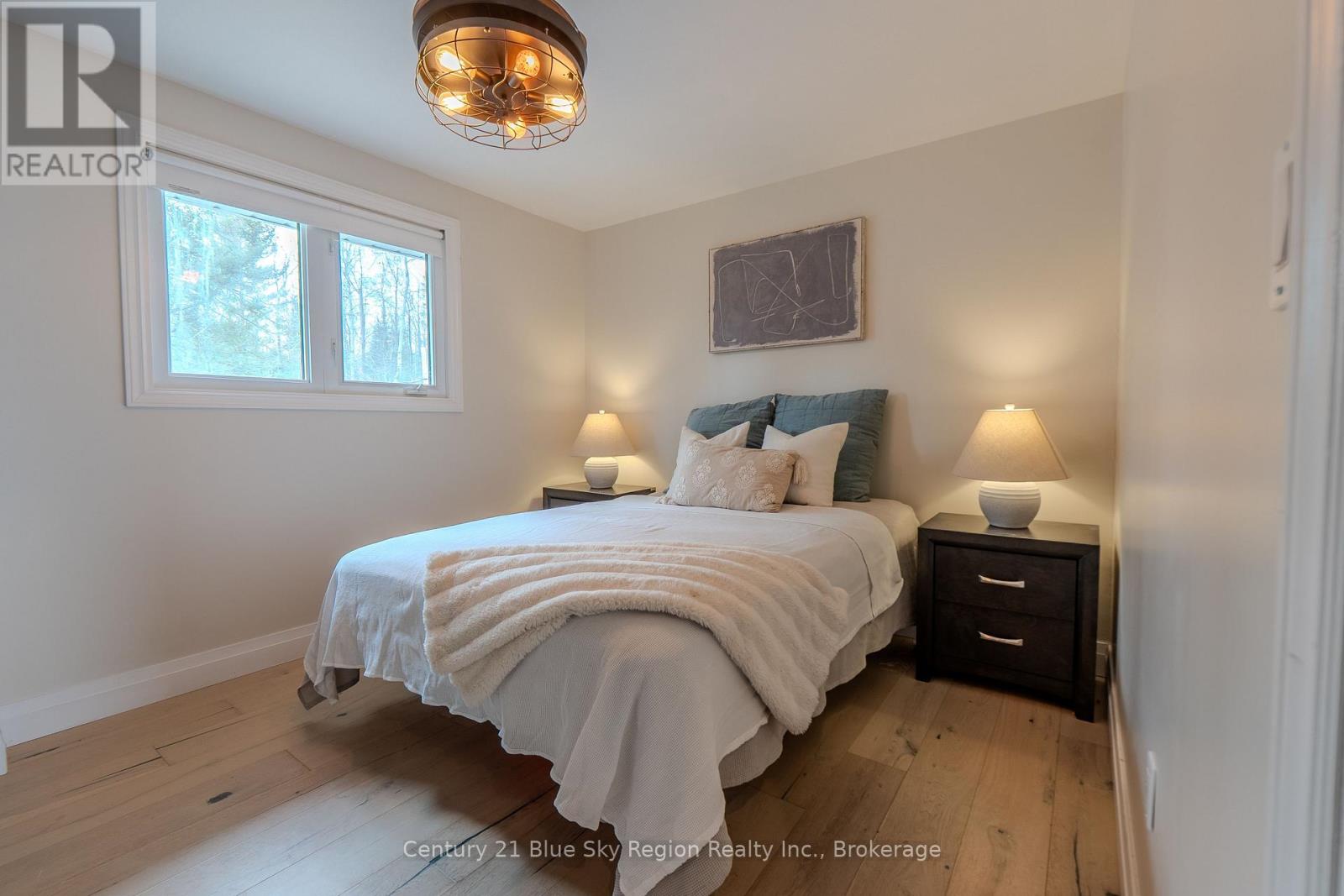 64 Ninovan Road E Property Photo 17
