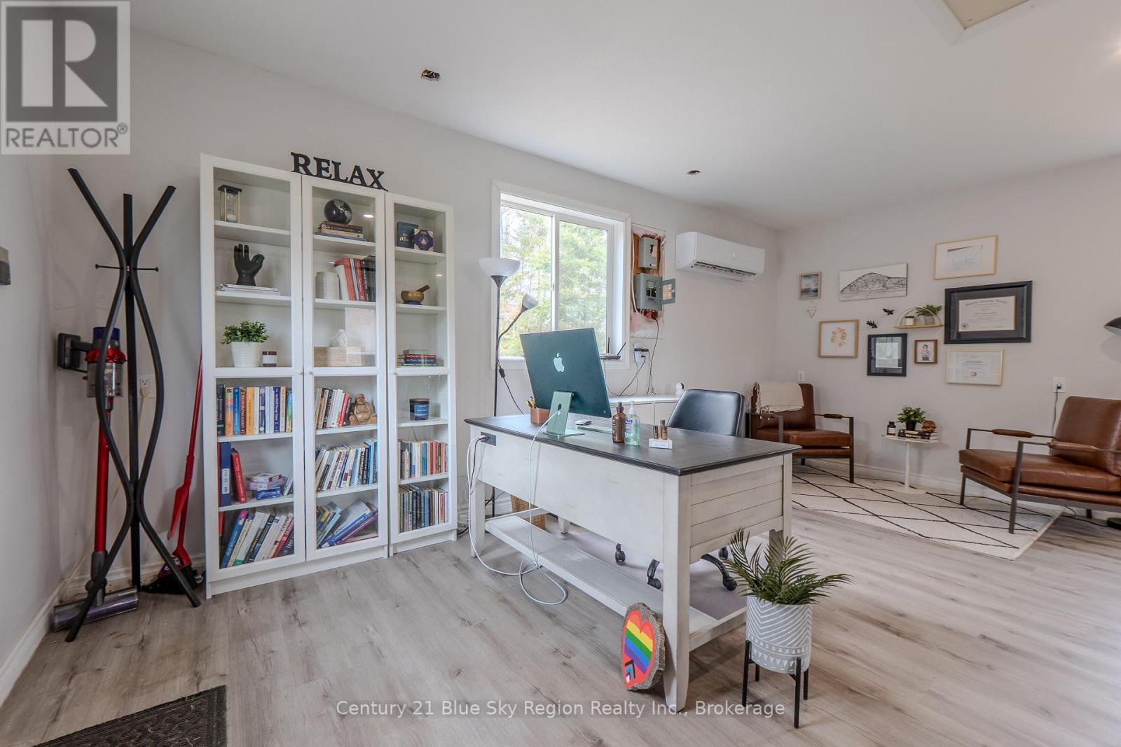 64 Ninovan Road E Property Photo 37