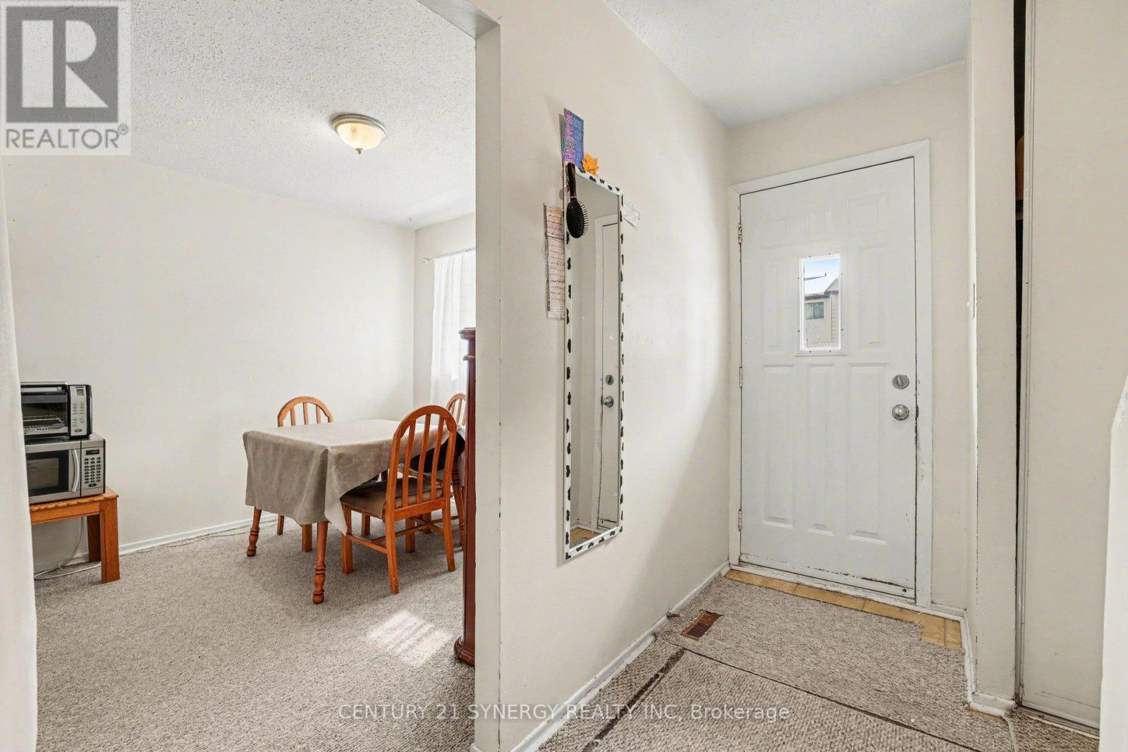 1239 Bowmount Street Property Photo 4