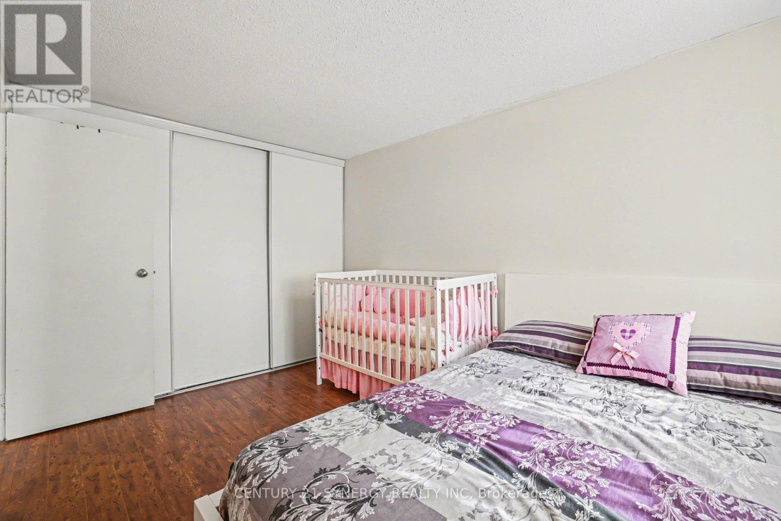 1239 Bowmount Street Property Photo 19