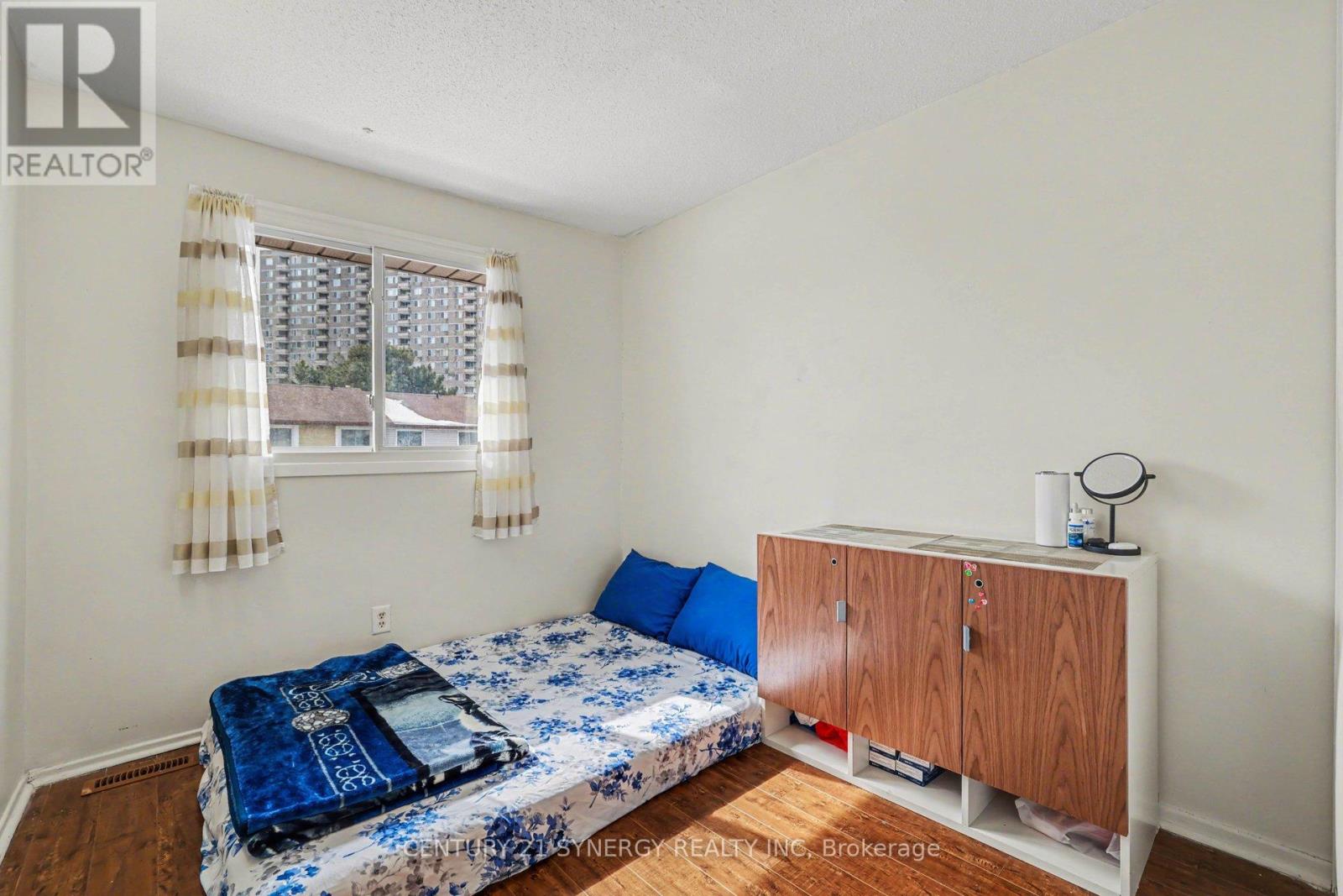 1239 Bowmount Street Property Photo 22
