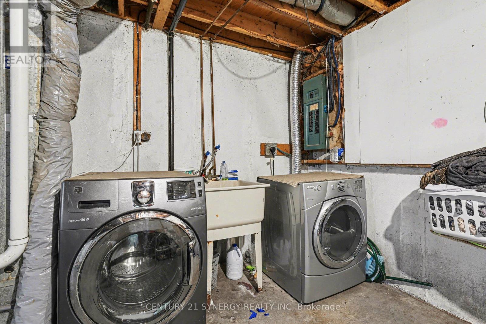 1239 Bowmount Street Property Photo 26