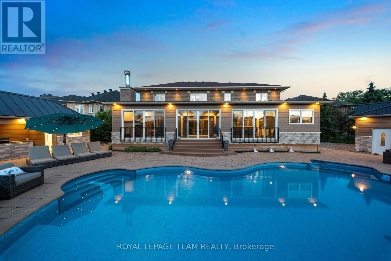 7 Tradewinds Drive Property Photo 2