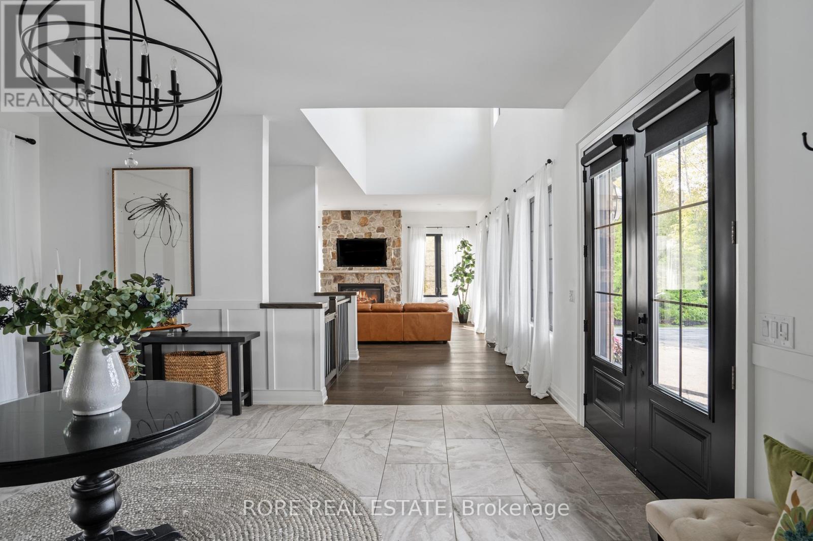 2439 Garrison Road Property Photo 12