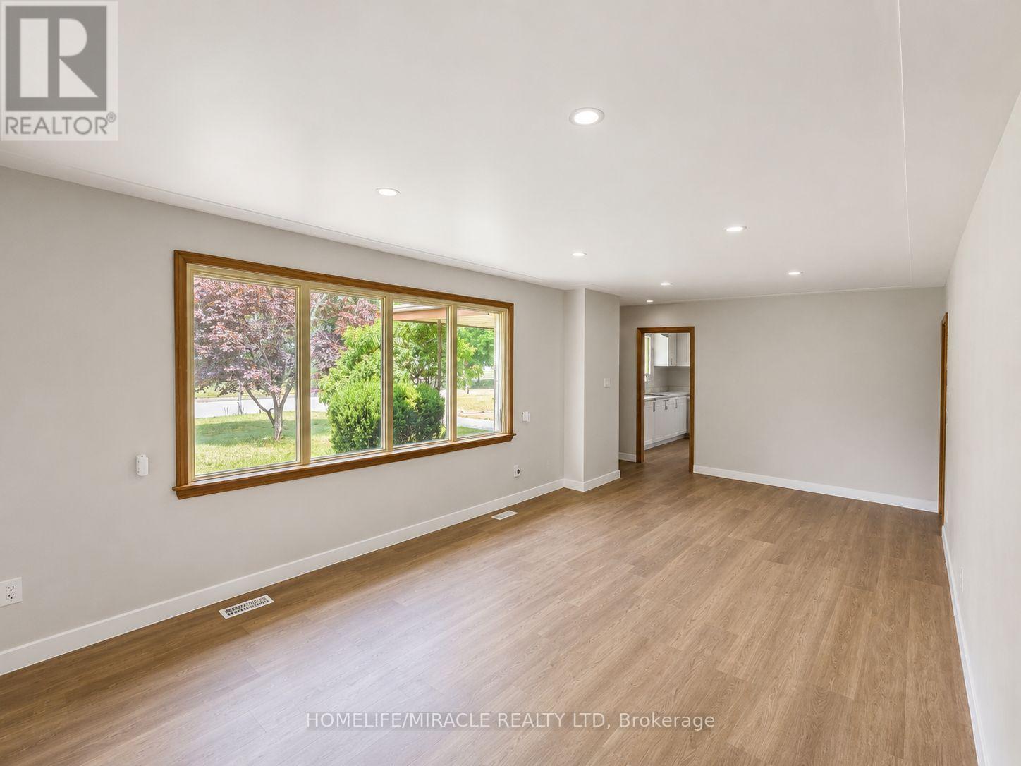 42 Mark Street Property Photo 2