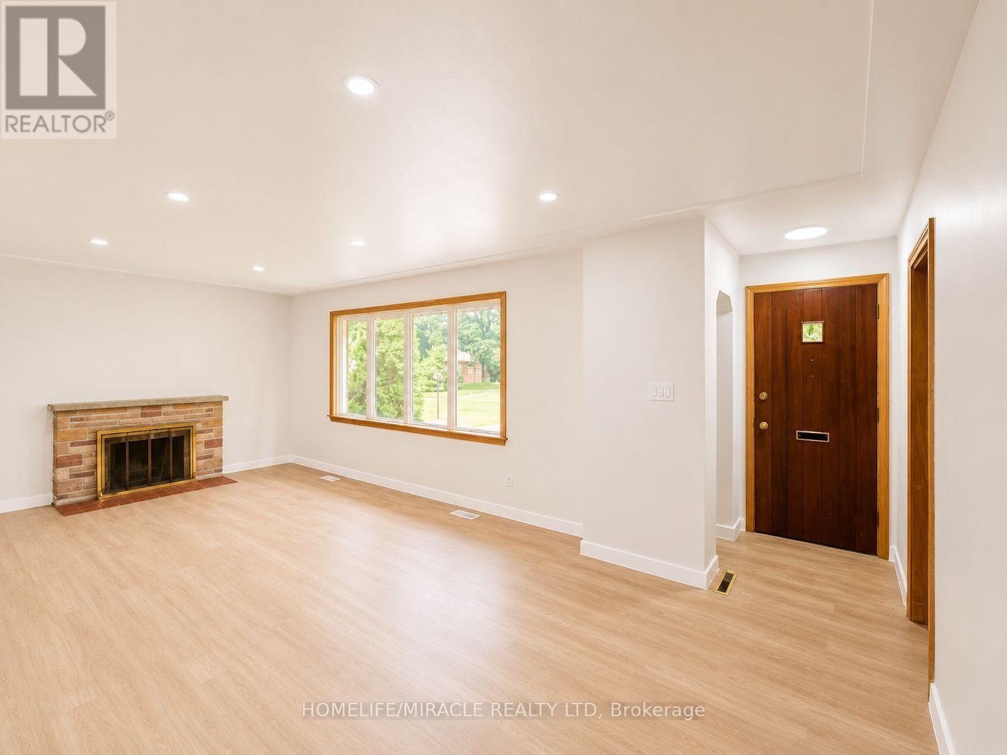 42 Mark Street Property Photo 5