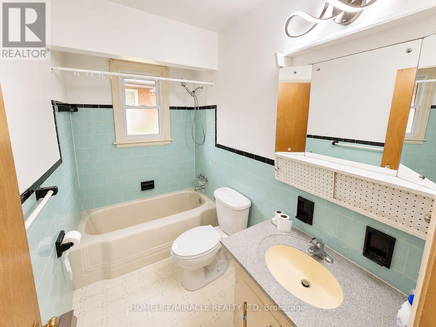 42 Mark Street Property Photo 6