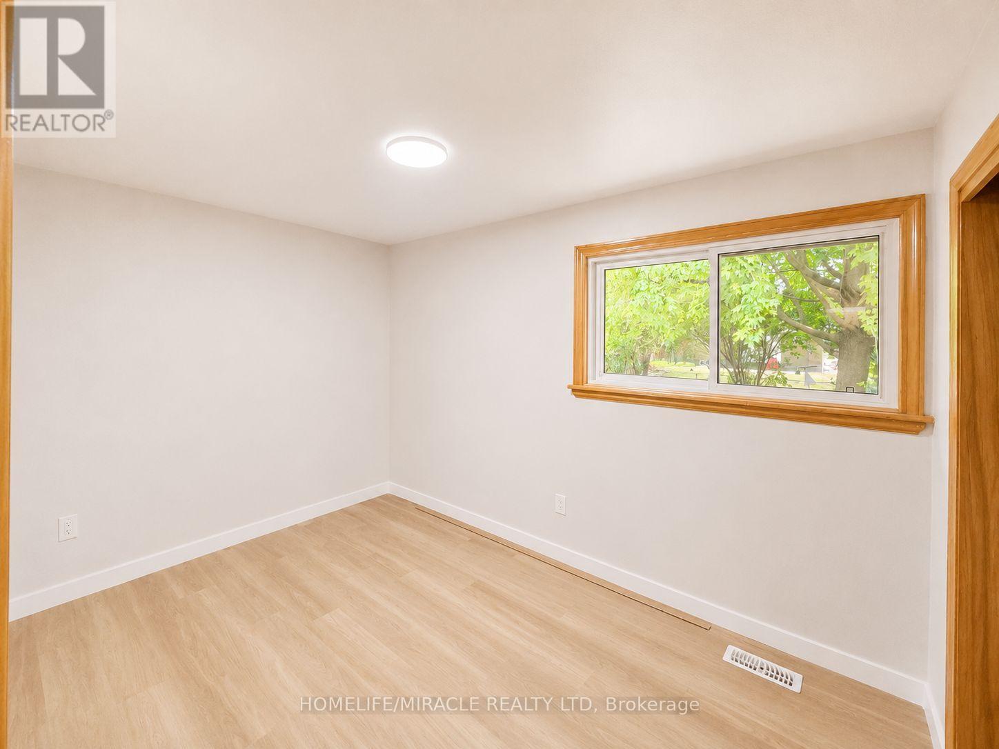 42 Mark Street Property Photo 7
